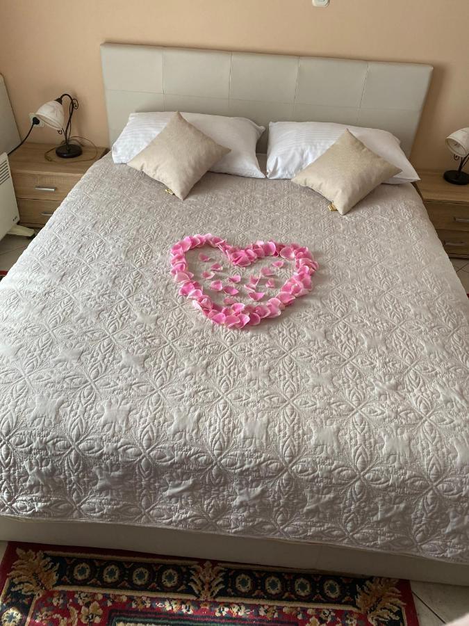 Aurora Hotel 3*