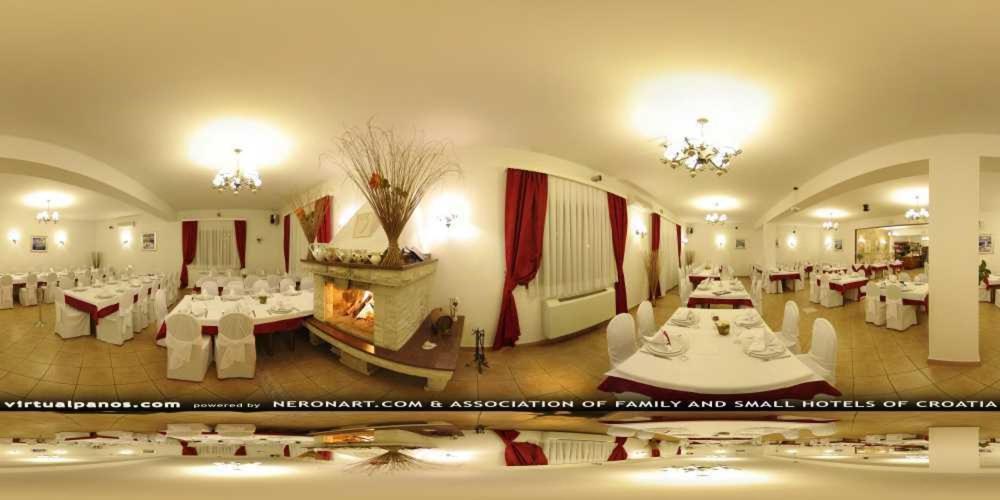 Aurora Hotel