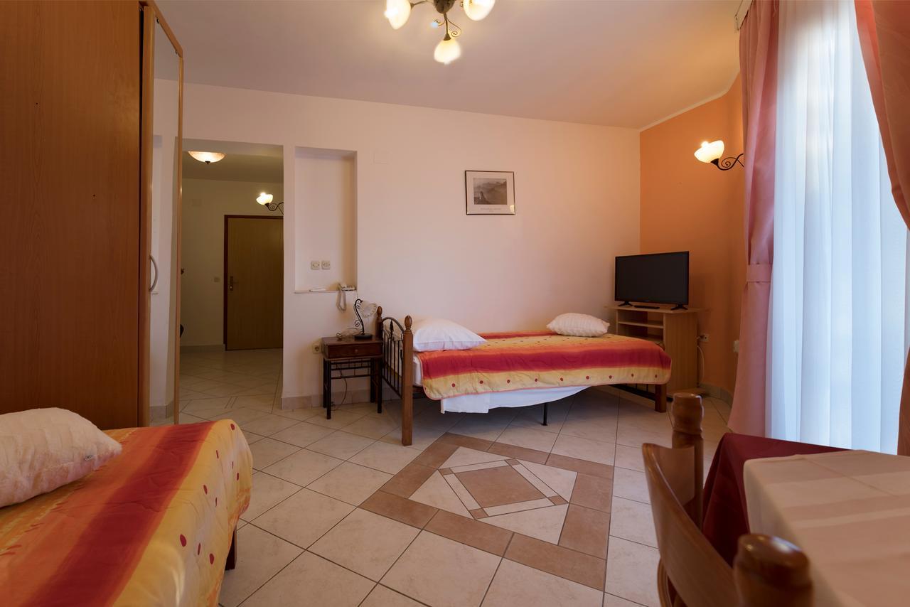 Aurora 3* Pula